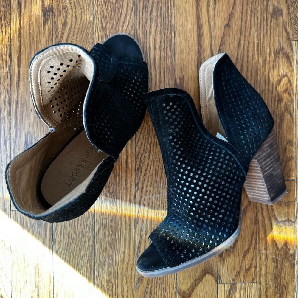 Lucky brand ankle boot